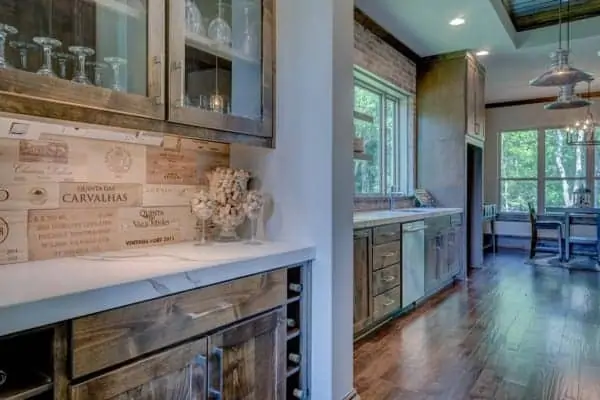 Stocking-your-home-bar