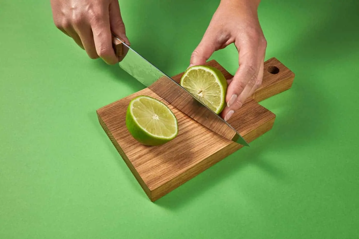 cut-lime-wedges
