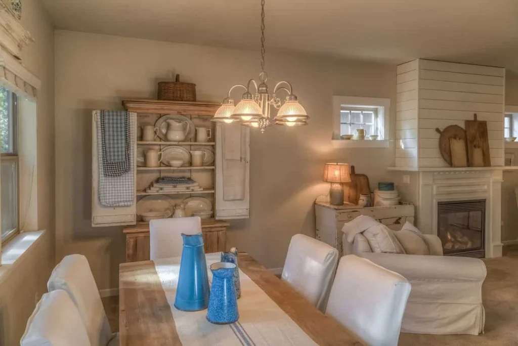 Country Décor Style