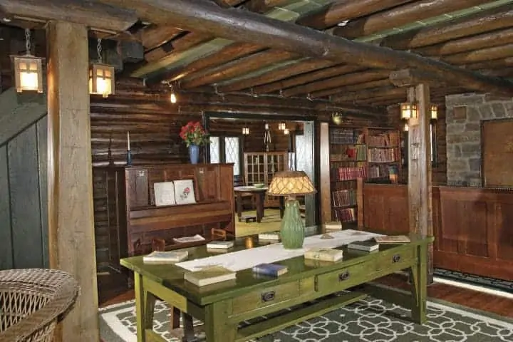 Arts & Crafts Movement
