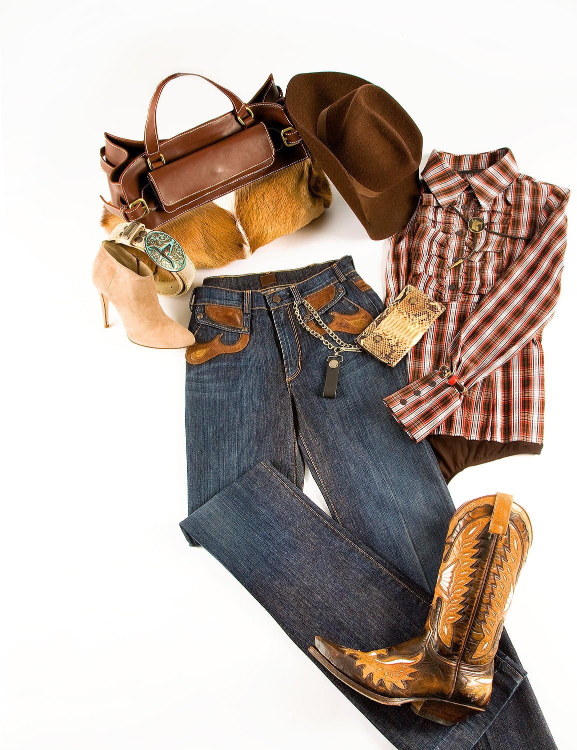 what-does-a-cowgirl-wear-texini-texas-lifestyle-fashion