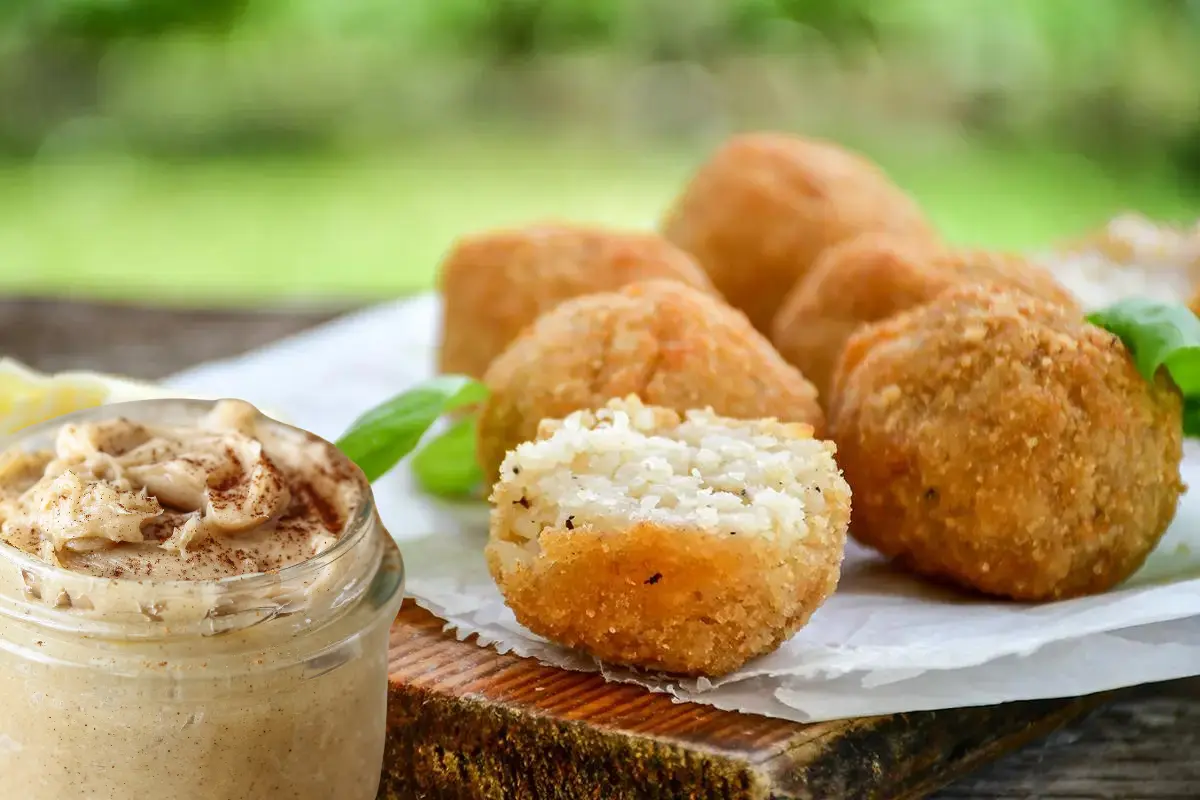 Golden Crisp Hushpuppies